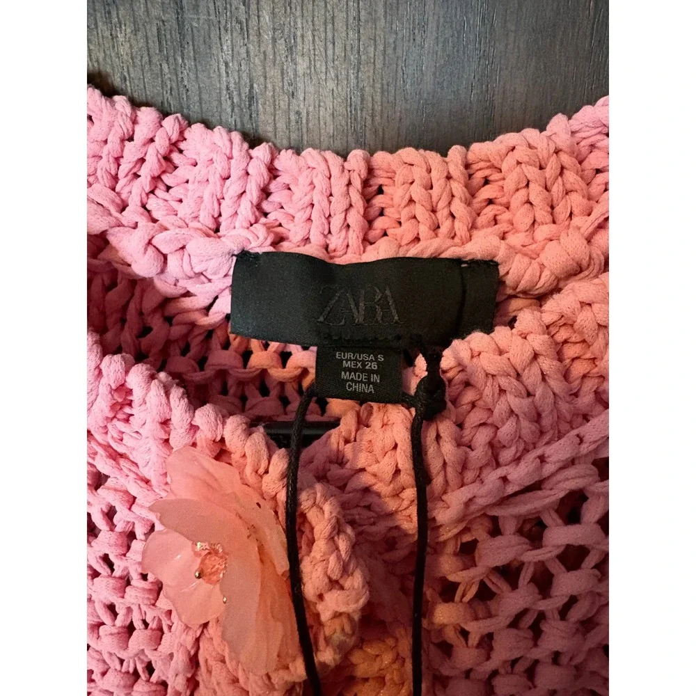 Zara Pink Chunky Cable Knit Vest Floral Button Cropped Cardigan Sleeveless Small - Picture 2 of 3
